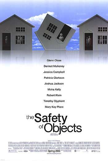 Imagem do Poster do filme 'Encontros do Destino (The Safety of Objects)'