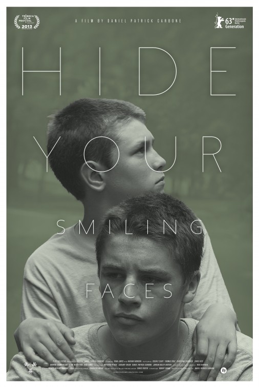 Imagem do Poster do filme 'Tirem o Sorriso do Rosto (Hide Your Smiling Faces)'